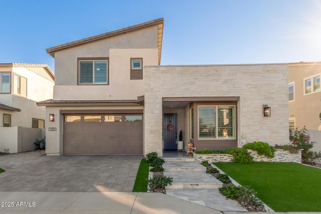 1501 E RAKESTRAW Lane, Gilbert, AZ 85298