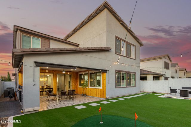 1501 E RAKESTRAW Lane, Gilbert, AZ 85298