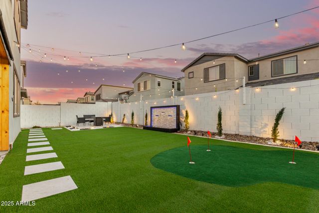 1501 E RAKESTRAW Lane, Gilbert, AZ 85298