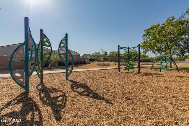 1501 E RAKESTRAW Lane, Gilbert, AZ 85298