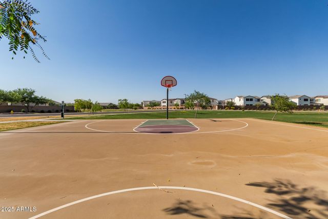 1501 E RAKESTRAW Lane, Gilbert, AZ 85298