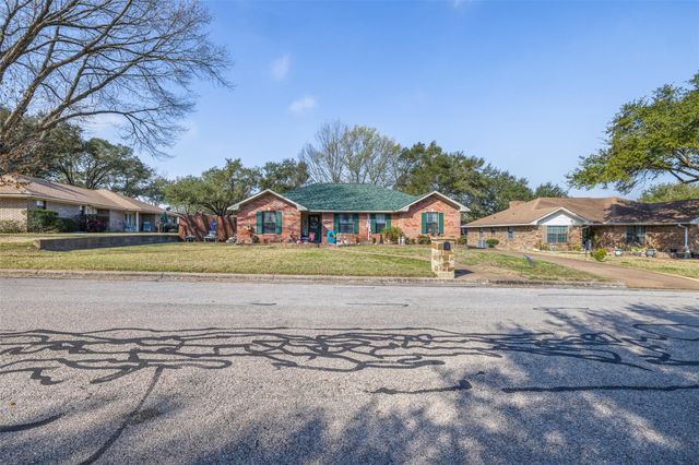 704 Bormann Street, Brenham, TX 77833