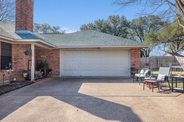 704 Bormann Street, Brenham, TX 77833