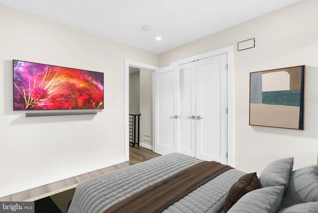 5511 PINE ST, Philadelphia, PA 19143