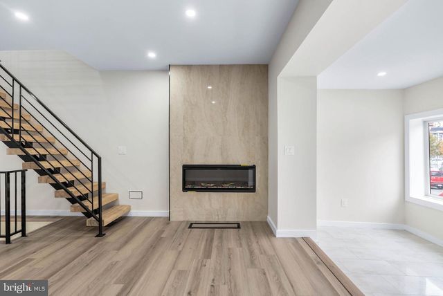 5511 PINE ST, Philadelphia, PA 19143