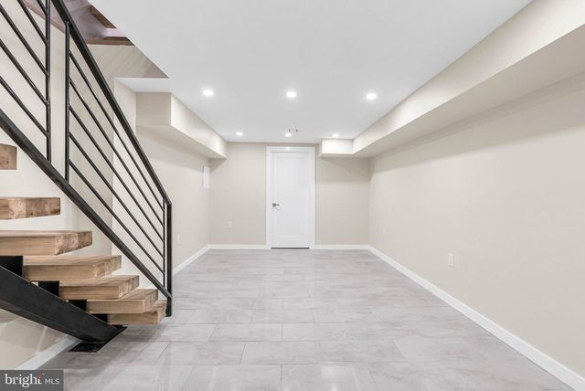 5511 PINE ST, Philadelphia, PA 19143