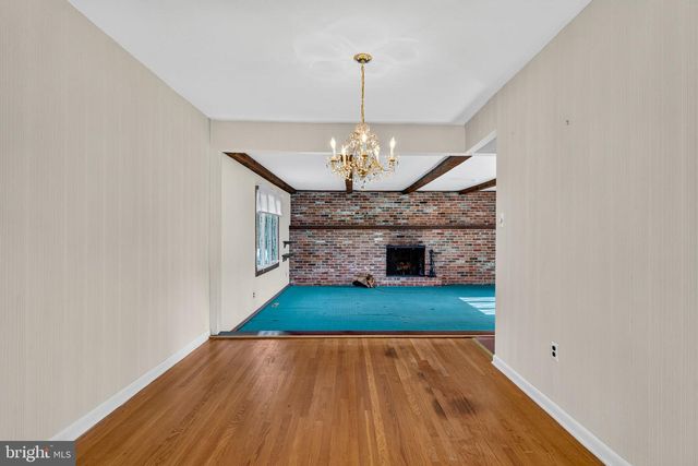 19 HILLSIDE RD, Stratford, NJ 08084