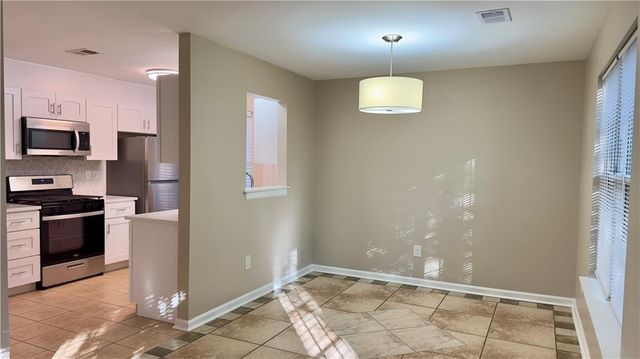 1450 FLATTAIL Run 1450, Lawrenceville, GA 30043