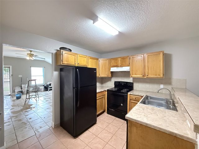 5200 Carol Avenue, Fort Worth, TX 76105