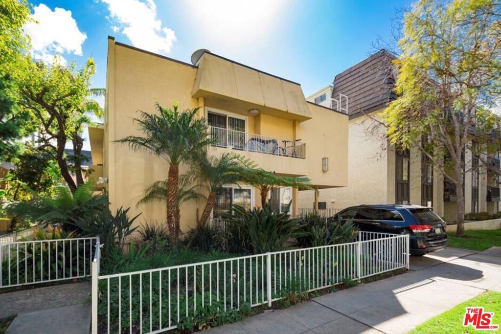 11652 Kiowa Avenue, Los Angeles, CA 90049 — exterior