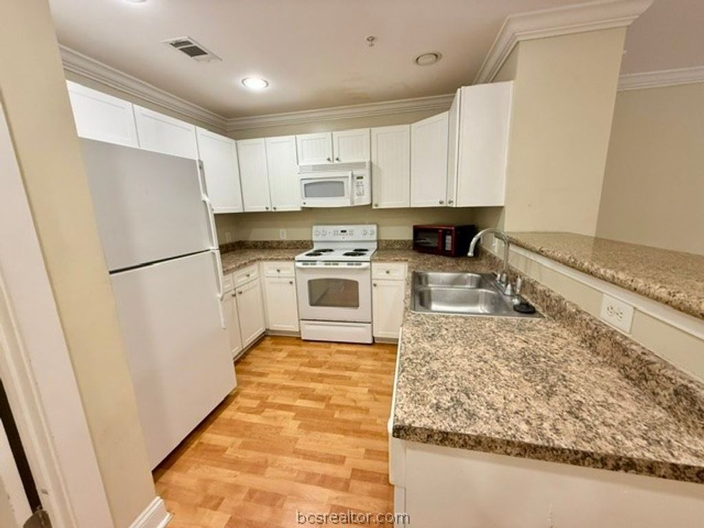 1725 Harvey Mitchell Parkway S 628, College Station, TX 77840 — photo 4