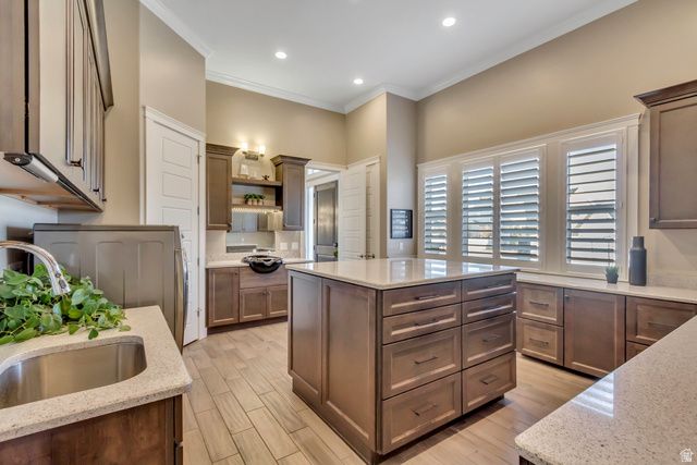 11 N TILLY CIR, Kaysville, UT 84037