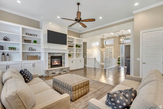 11 N TILLY CIR, Kaysville, UT 84037