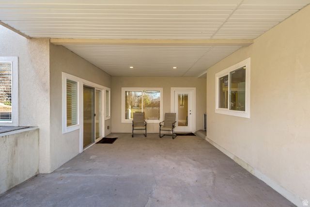 11 N TILLY CIR, Kaysville, UT 84037