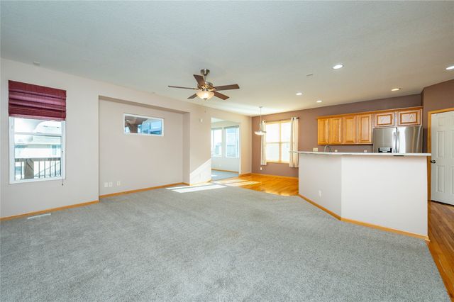 717 SE Waterview Circle, Waukee, IA 50263