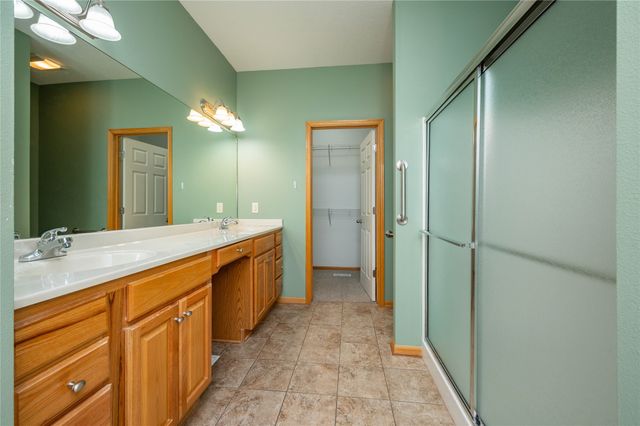 717 SE Waterview Circle, Waukee, IA 50263