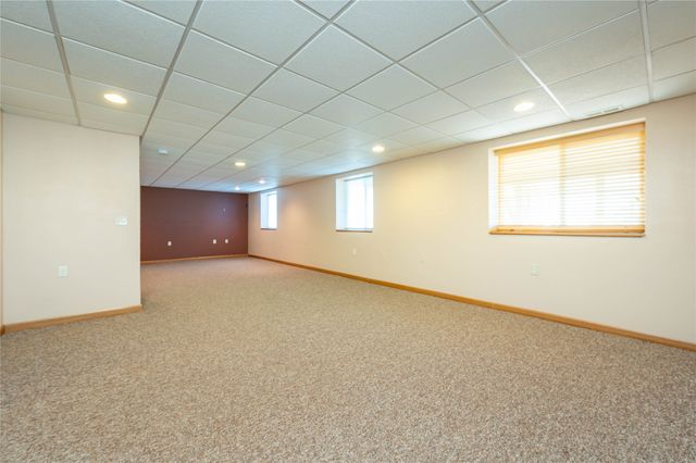 717 SE Waterview Circle, Waukee, IA 50263