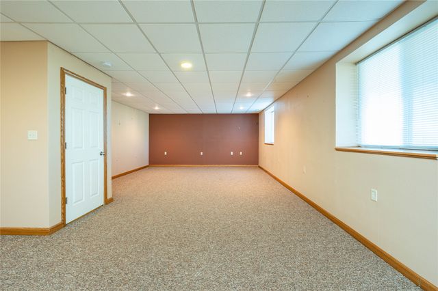 717 SE Waterview Circle, Waukee, IA 50263