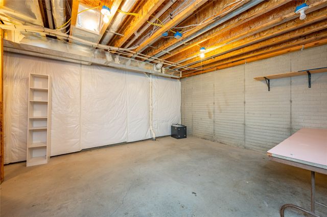 717 SE Waterview Circle, Waukee, IA 50263