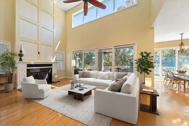 707 LANSDEN COURT, Tarpon Springs, FL 34689