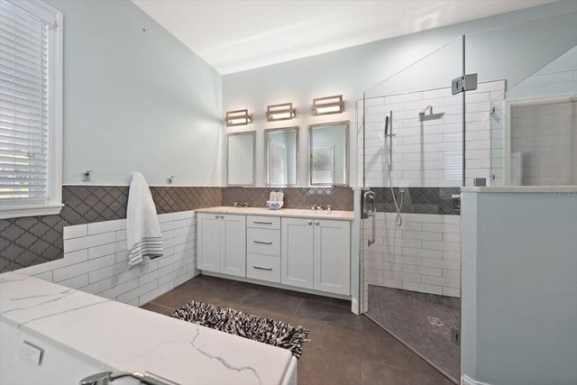 707 LANSDEN COURT, Tarpon Springs, FL 34689