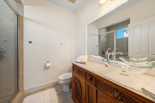 707 LANSDEN COURT, Tarpon Springs, FL 34689