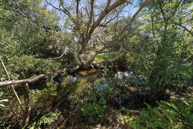 707 LANSDEN COURT, Tarpon Springs, FL 34689