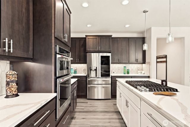 4212 Caddyshack Drive NE, Lacey, WA 98516