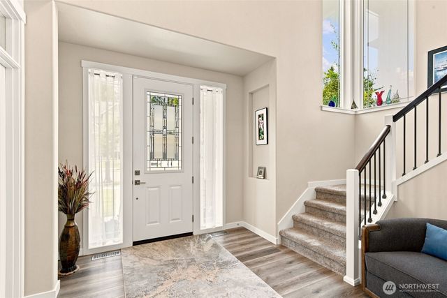 4212 Caddyshack Drive NE, Lacey, WA 98516