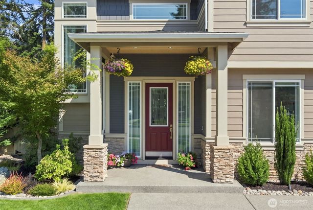 4212 Caddyshack Drive NE, Lacey, WA 98516