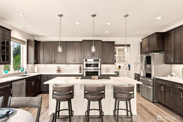 4212 Caddyshack Drive NE, Lacey, WA 98516