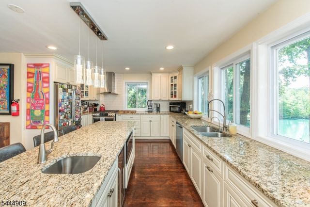 146 Lakewood Dr, Denville Twp., NJ 07046
