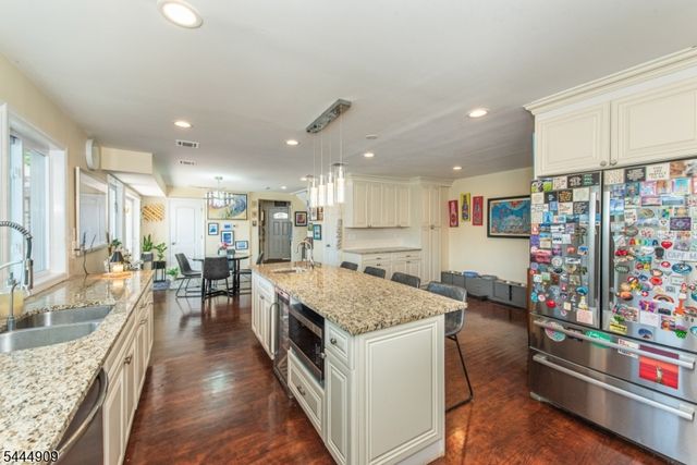 146 Lakewood Dr, Denville Twp., NJ 07046