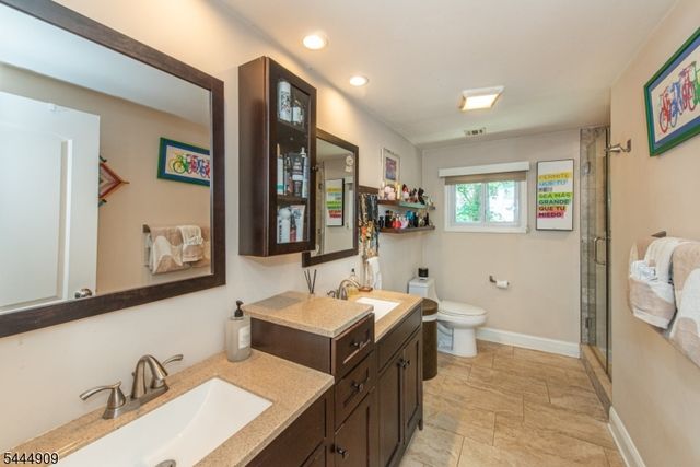 146 Lakewood Dr, Denville Twp., NJ 07046