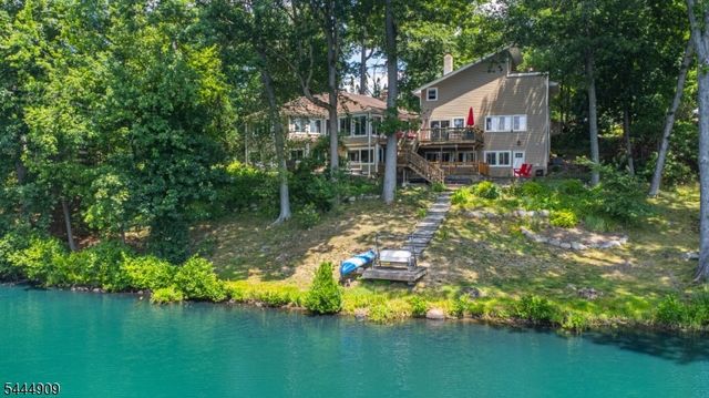 146 Lakewood Dr, Denville Twp., NJ 07046