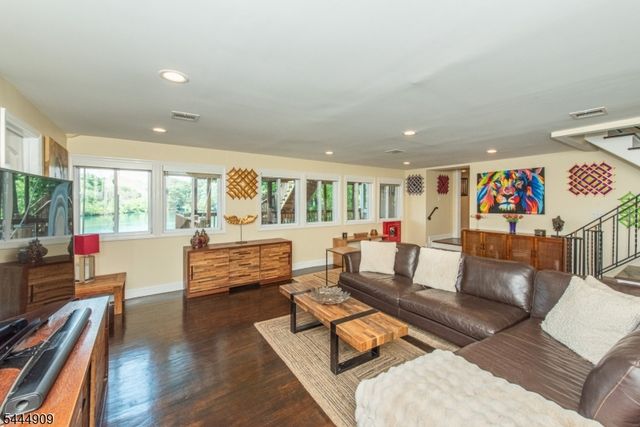 146 Lakewood Dr, Denville Twp., NJ 07046