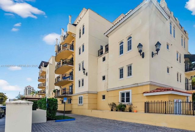 322 Madeira Ave 304, Coral Gables, FL 33134