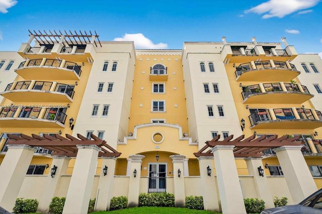 322 Madeira Ave 304, Coral Gables, FL 33134
