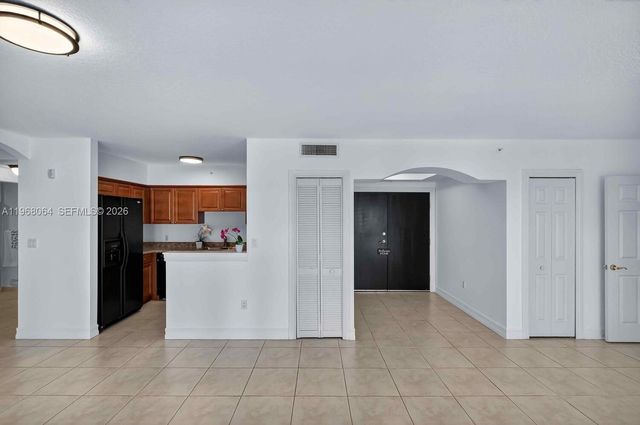 322 Madeira Ave 304, Coral Gables, FL 33134