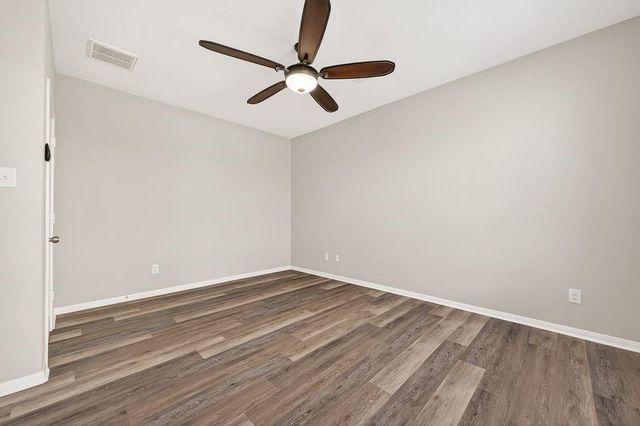 2810 Meadowbrook Lane, Rosenberg, TX 77471