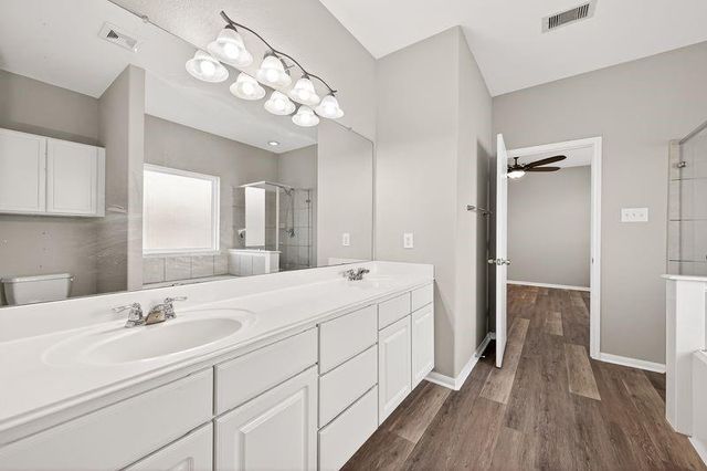 2810 Meadowbrook Lane, Rosenberg, TX 77471