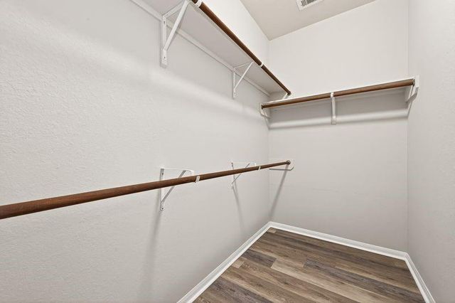 2810 Meadowbrook Lane, Rosenberg, TX 77471