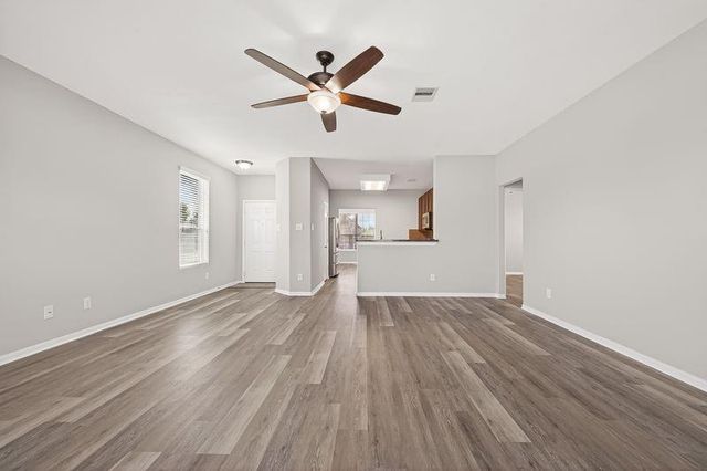 2810 Meadowbrook Lane, Rosenberg, TX 77471