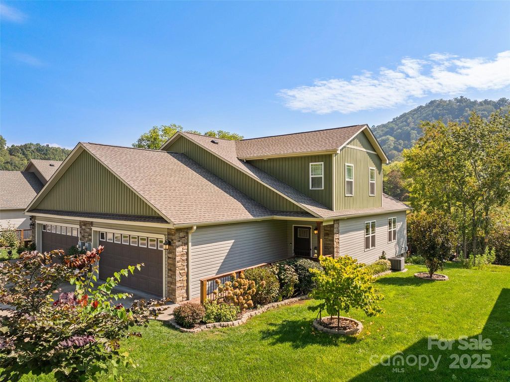 254 February Lane, Waynesville, NC 28785