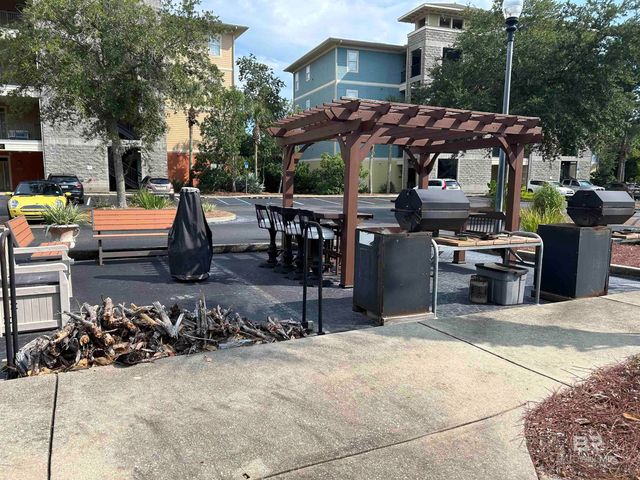 1430 Regency Road E102, Gulf Shores, AL 36542