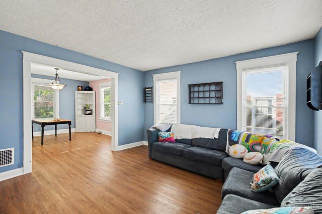 5011 W High Street, Cincinnati, OH 45238