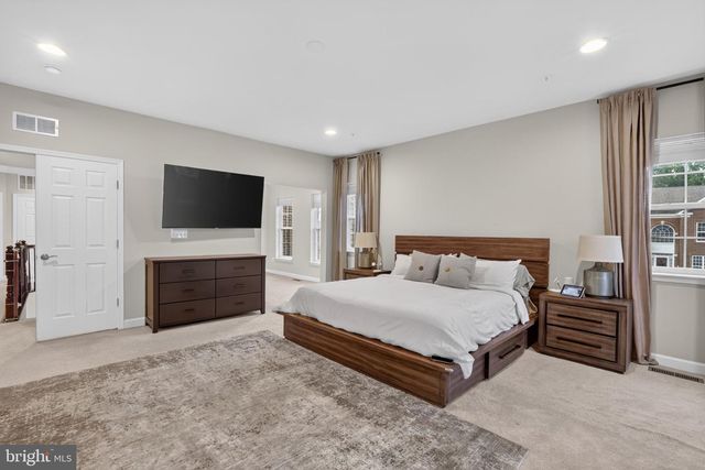 6004 HUNT WEBER DR, Clinton, MD 20735