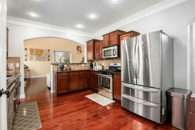 3219 Sitka Spruce Drive, Grove City, OH 43123