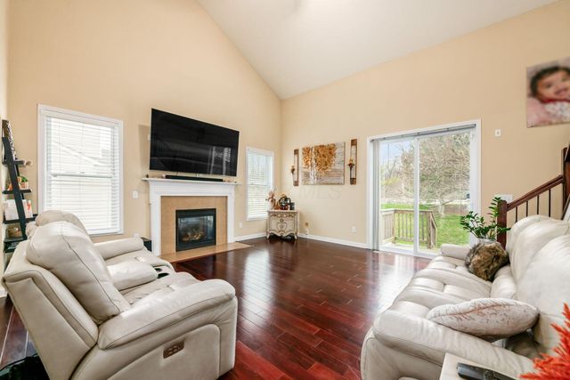 3219 Sitka Spruce Drive, Grove City, OH 43123