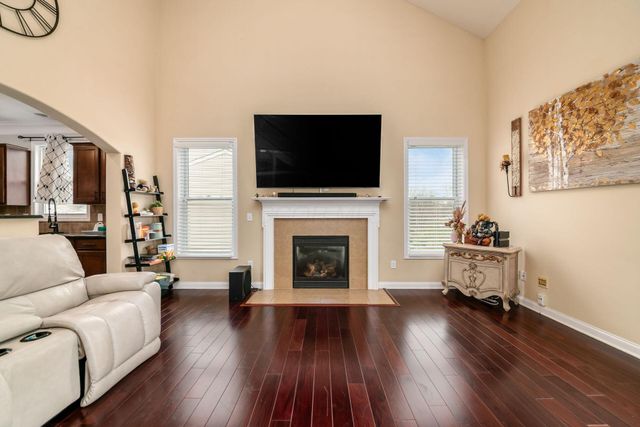 3219 Sitka Spruce Drive, Grove City, OH 43123